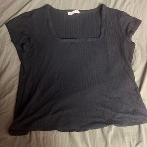 Cropped black square neck tee